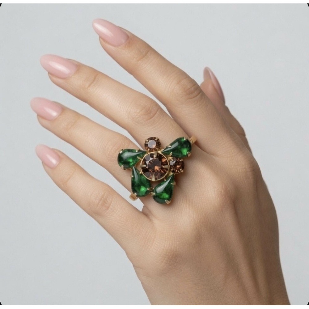 VTG MCM Emerald Green Teardrop Brown Rhinestone Cocktail Ring Adjustable Sz 10.5